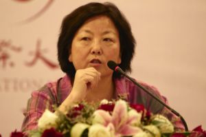 作家方方曝诗人柳忠秧入围鲁奖有“猫腻”